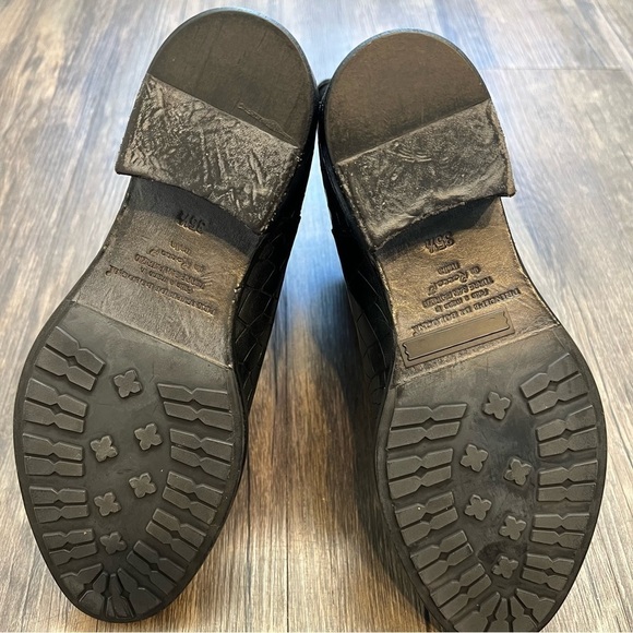 Rocco P. Black Textured Italian Leather Ankle Bootie Round Toe Chunky Heel 35.5 - Picture 13 of 13